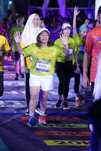 BIB: 3505
                            <button type="button" onclick="openModal(26225437)" class="btn btn-primary btn-sm float-right btn-popup" data-toggle="modal" data-target=".modal-high-quality">
                        <i class="fas fa-shopping-cart"></i> Add to Cart
                    </button>
                                            <button type="button" onclick="isThisMe(26225437, true)" class="btn btn-success btn-sm float-right btn-popup btn-isme hidden" data-toggle="tooltip" data-placement="bottom" title="นี่คือรูปของคุณใช่ไหม คลิกที่นี่เพื่อเอาเข้าอัลบั้ม">
                        <i class="fas fa-plus"></i> Add to album
                    </button>
                    <button type="button" onclick="isThisMe(26225437, false)" class="btn btn-warning btn-sm float-right btn-popup btn-isnotme hidden">
                        <i class="fas fa-ban"></i> Remove from album
                    </button>